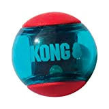 KONG – Squeezz Action Ball, Rot – Interaktives, Quietschendes Apportierspielzeug mit Mehrfachen Texturen – Für Mittelgroße Hunde